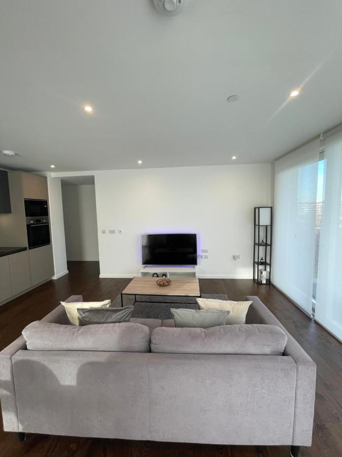 Immaculate 2Bed Apartment In London- City Views Exterior photo