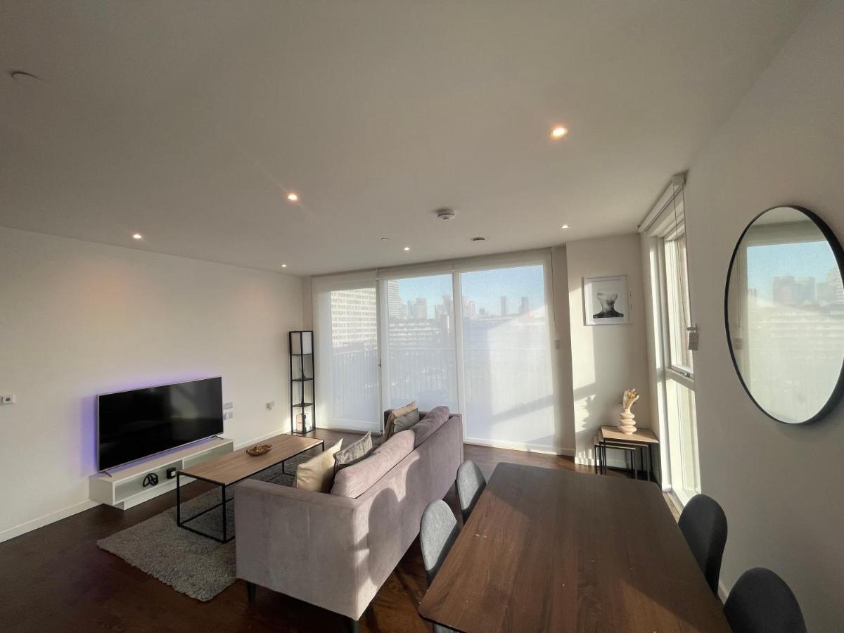 Immaculate 2Bed Apartment In London- City Views Exterior photo