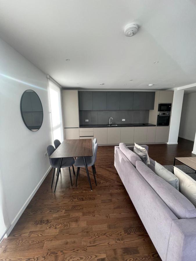 Immaculate 2Bed Apartment In London- City Views Exterior photo