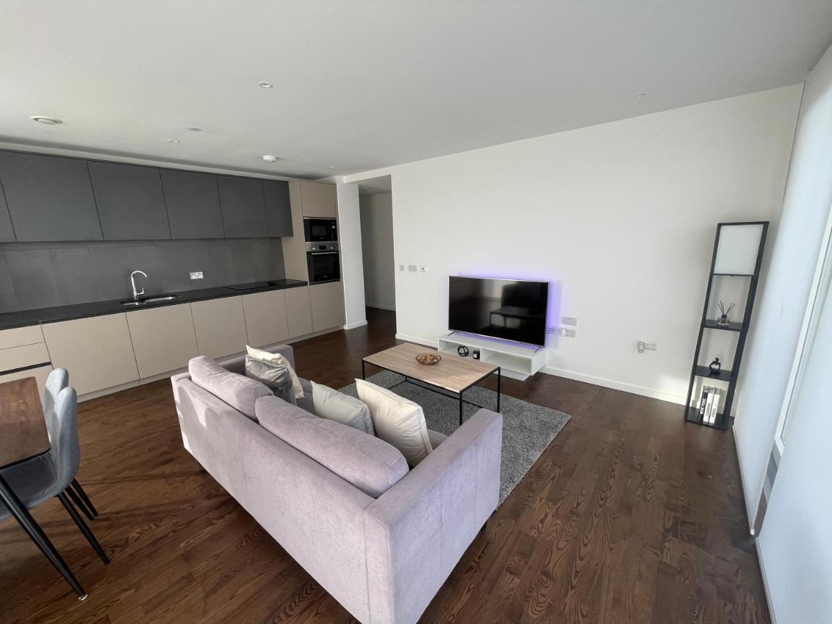 Immaculate 2Bed Apartment In London- City Views Exterior photo