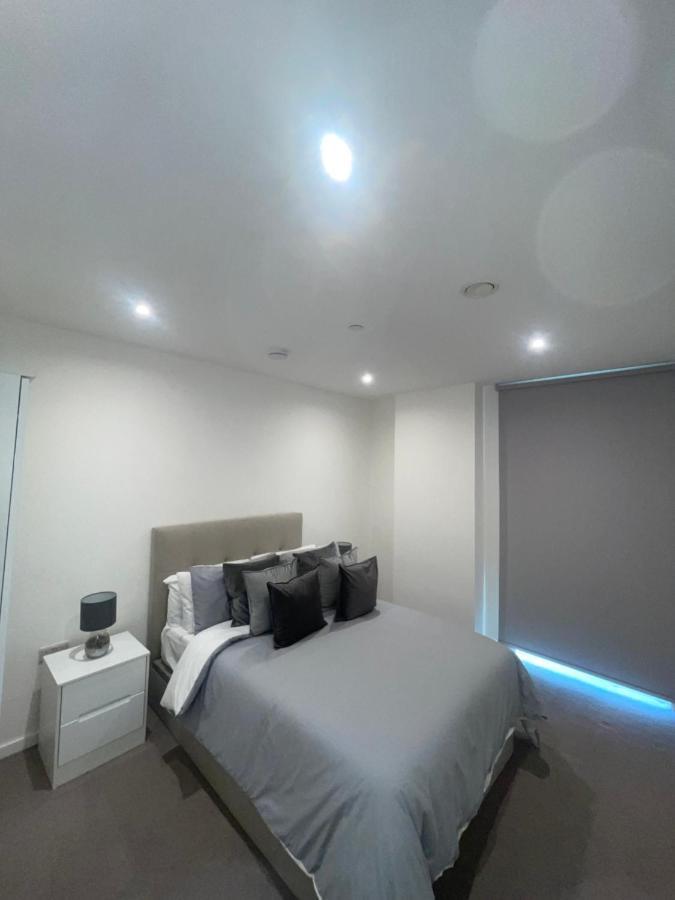 Immaculate 2Bed Apartment In London- City Views Exterior photo