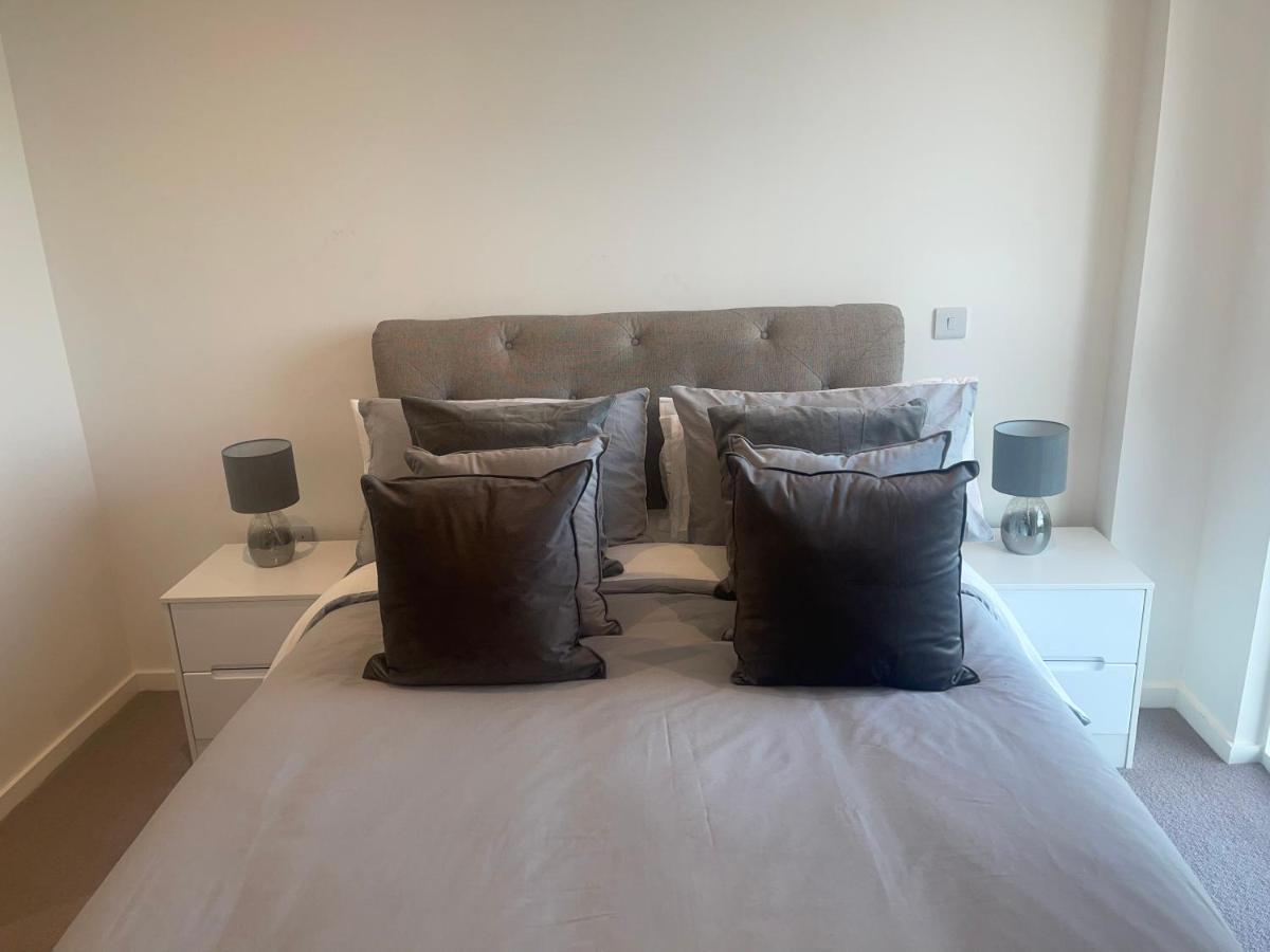 Immaculate 2Bed Apartment In London- City Views Exterior photo
