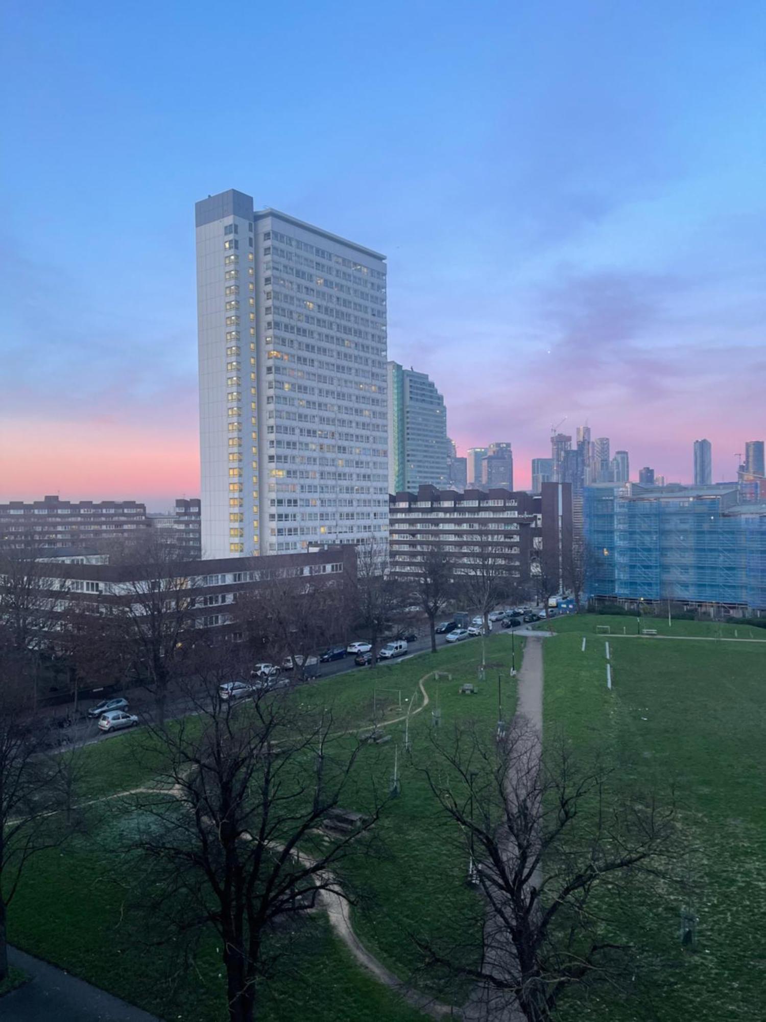 Immaculate 2Bed Apartment In London- City Views Exterior photo